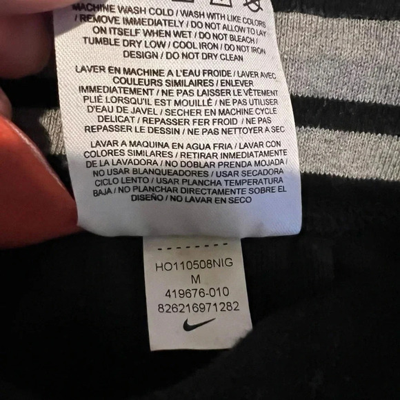 COPY - Nike the Athletic Department Retro 90s velour 2 piece set XL bottom/M top - Picture 15 of 16